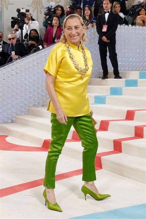 miuccia prada al met gala 2023|La divisa comoda e discreta di Miuccia Prada al Met .